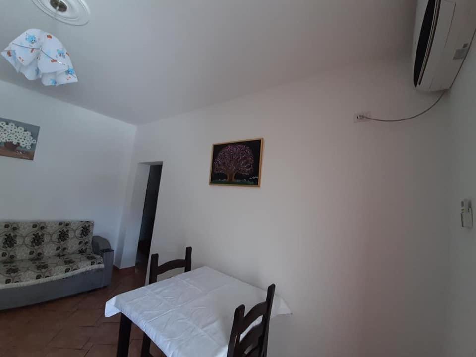 Villas Apartments Shahaj Vlorë 外观 照片