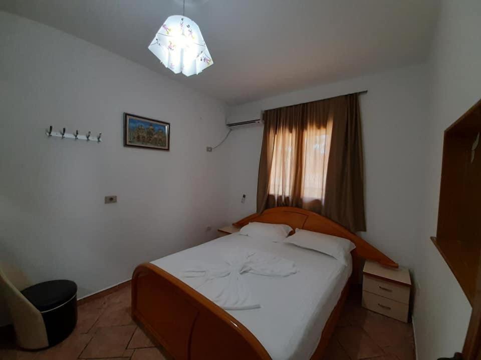 Villas Apartments Shahaj Vlorë 外观 照片