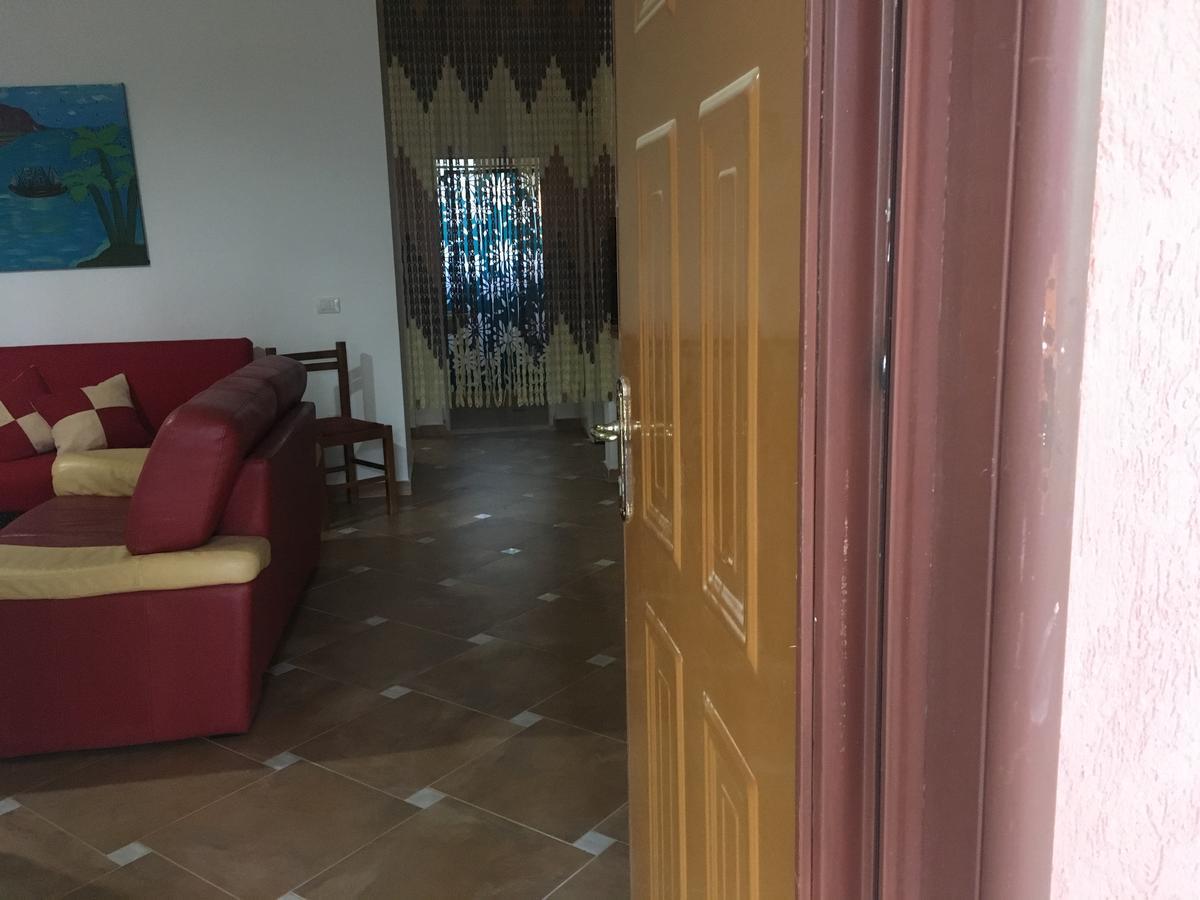 Villas Apartments Shahaj Vlorë 外观 照片