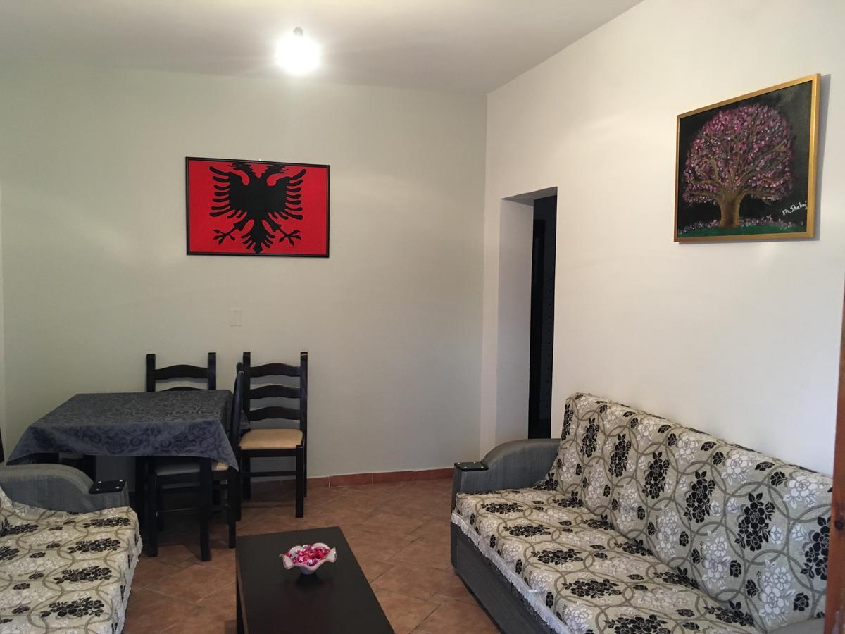 Villas Apartments Shahaj Vlorë 外观 照片